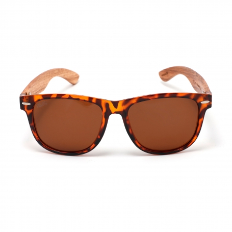 Watson Carey polarizado